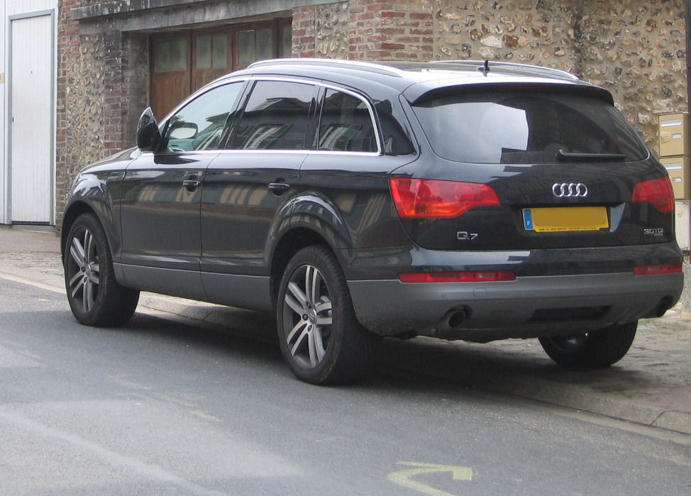 z AUDI Q7 99